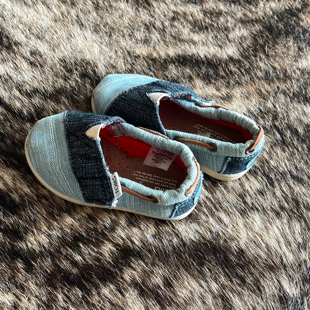 TOMS Toddler chambray shoes